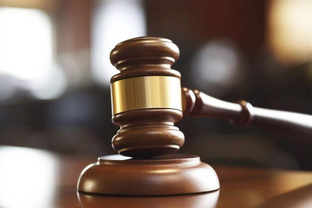 Французскому студенту грозит срок за облизывание соломинки в Сингапуре