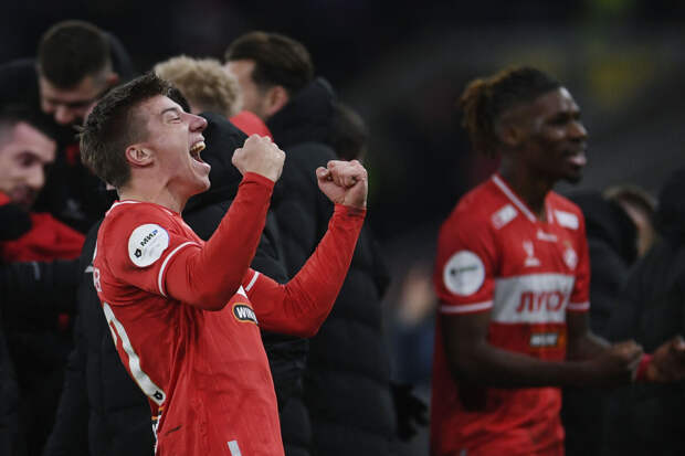 Игрок "Спартака" Дмитриев: Энрике надо было удалять за фол на мне