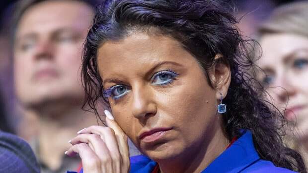 Новая прическа и лучезарная улыбка: онкобольная Симоньян впервые за долгое время появилась на публике