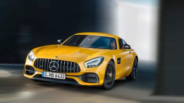 Дорожному Mercedes-AMG GT добавили полноуправляемое шасси