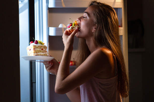 Психолог Руднева: прогулка по магазинам поможет побороть тягу к сладкому