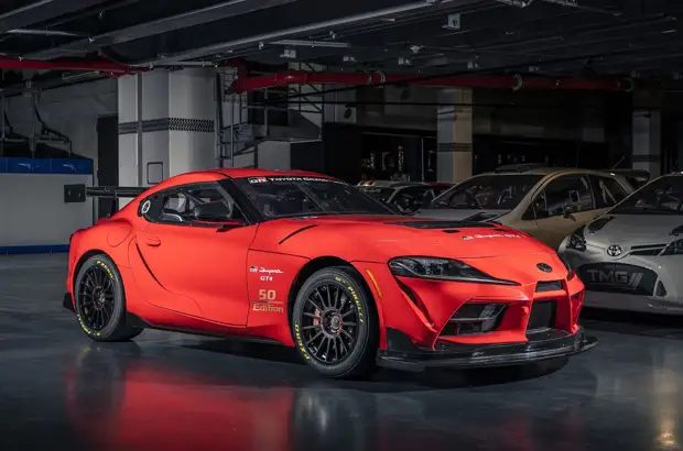 Toyota выпустила Supra по цене двух BMW X4 M