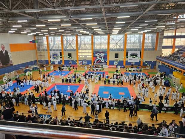 Тхэквондисты из Адыгеи стали вторыми на соревнованиях ЮФО