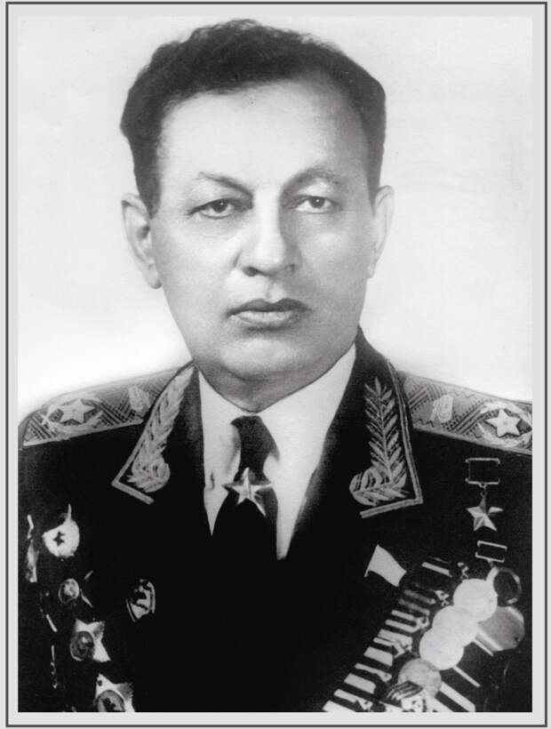 Уникальные снимки из жизни маршалов СССР опубликовало Минобороны России
