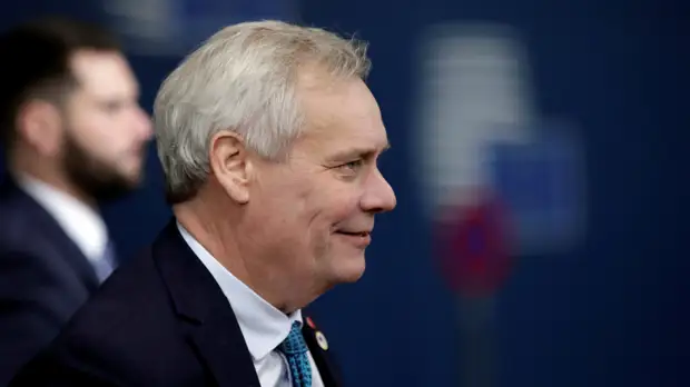 Президент Финляндии принял отставку премьера страны