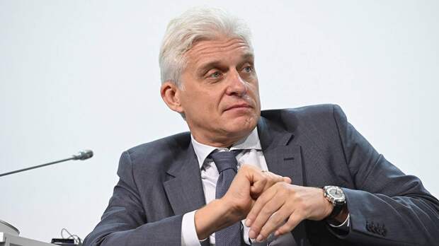 Тиньков сообщил об отзыве бренда «Тинькофф» из российского банка