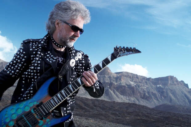 Музыкант Горбашов предупредил о соблазнах шоу-бизнеса