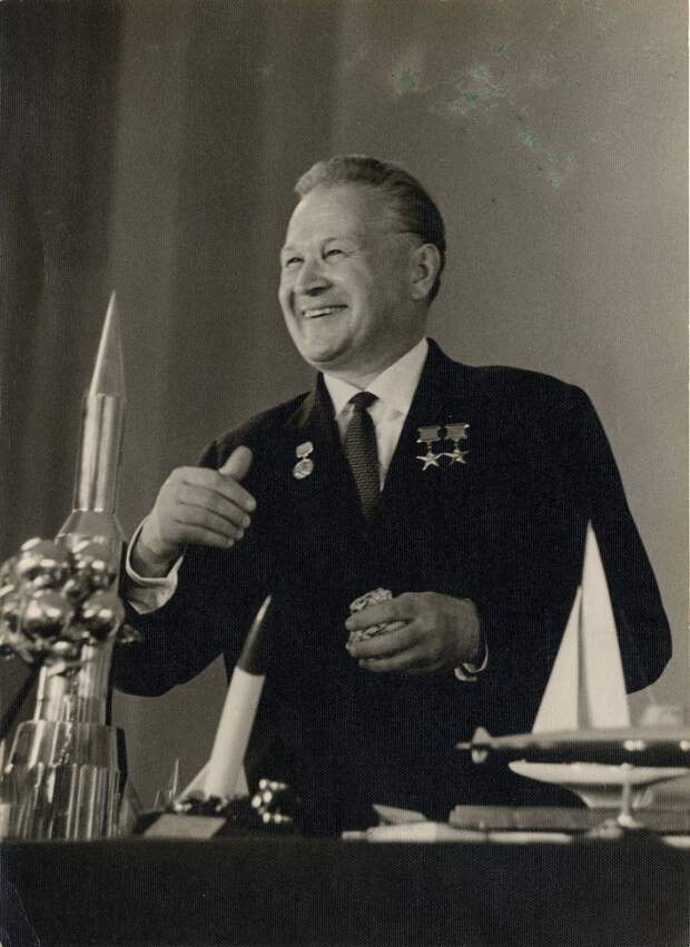 nichego-lichnogo-eto-prosto-kosmos-vladimir-nikolaevich-chelomej-3