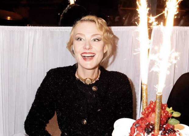 Рената Литвинова восхитила фанатов в день своего 59-летия: фото