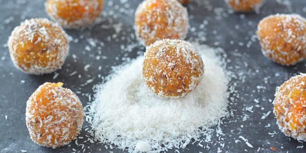 10 рецептов энергетических шариков, которые полезнее и вкуснее конфет