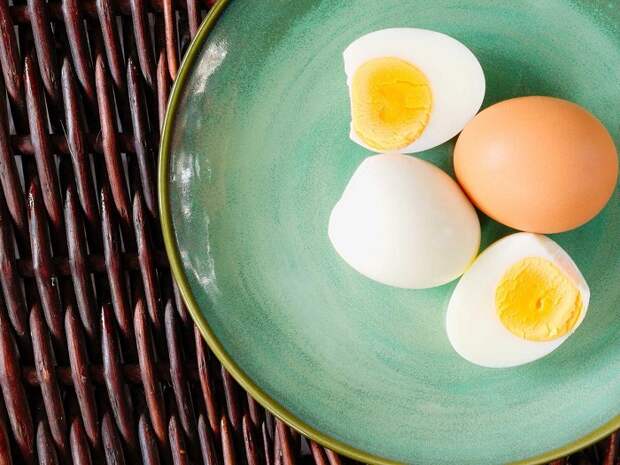 Яйца богаты на витамины и минералы. / Фото: pp-day.ru