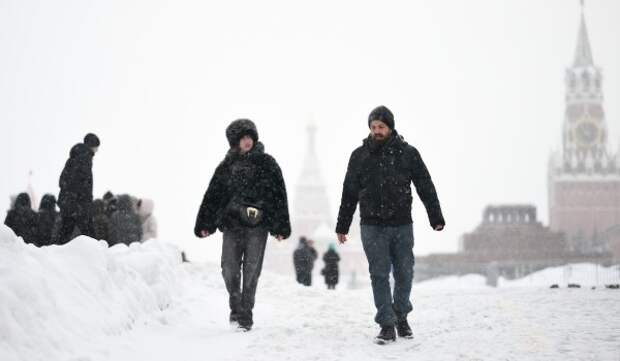 «Оранжевый» уровень опасности из-за сильного снега объявлен в Москве с 27 января