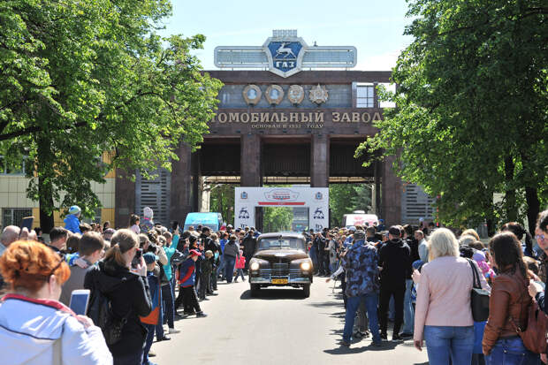 В Нижний Новгород приехало 100 машин марки ГАЗ 1932-1988 годов