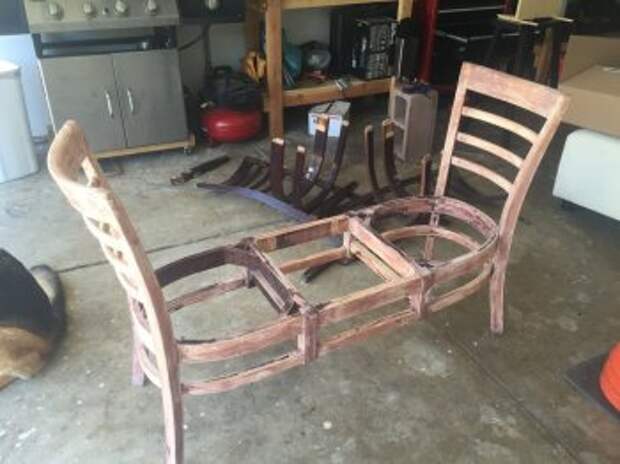 Скамейка из старых стульев своими руками