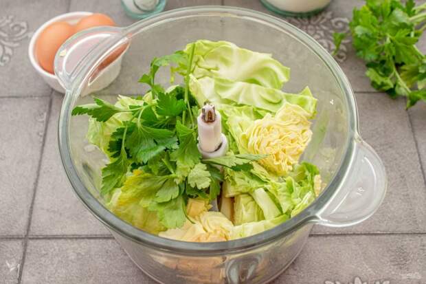 Овощные оладьи всегда встречали в моей семье довольно прохладно, дети частенько отказывались есть. Но когда я попробовала приготовить вафли из капусты – блюдо вызвало настоящий фурор.-4