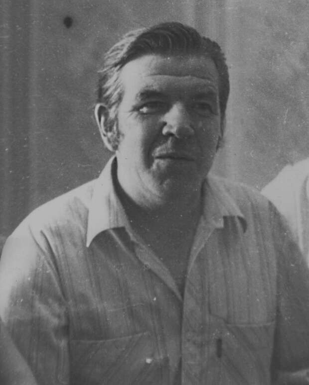 №32. Новогоднее взвешивание. Как моему деду чувство юмора и самопрезентация пригодились.