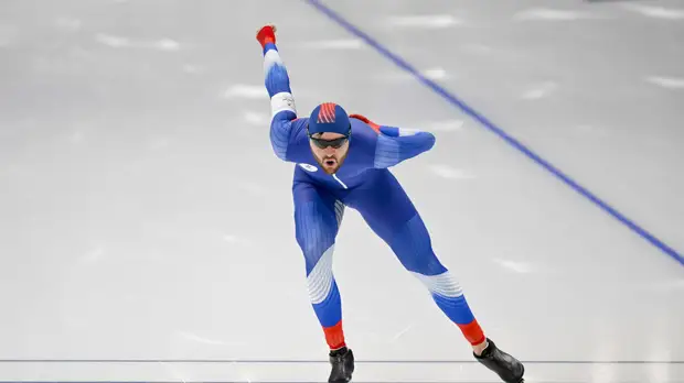 Российский конькобежец Алдошкин вышел в финал масс-старта на ОИ-2022