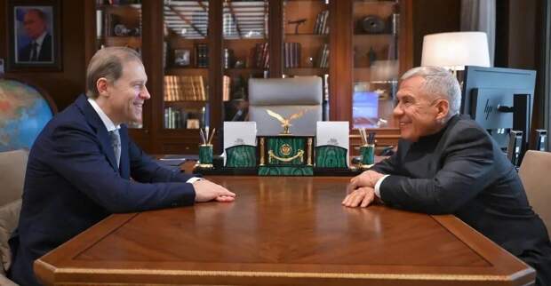 Минниханов и Мантуров в Москве обсудили техническое перевооружение Казанского авиазавода