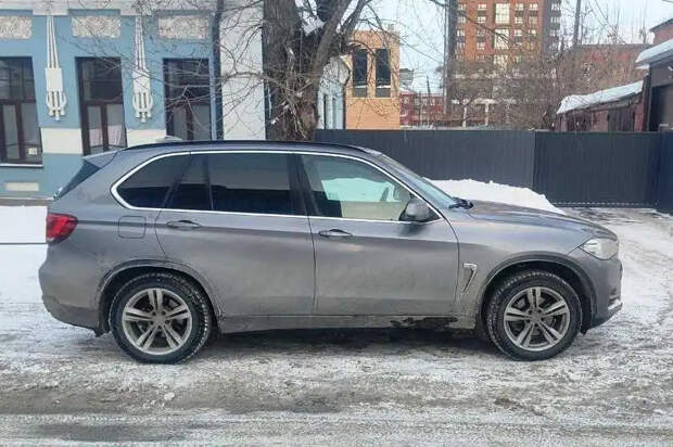 Тачку на фронт: в Челябинске у лихачей отобрали 33 машины и отправили на СВО