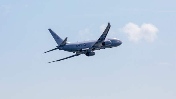 Разведсамолет ВМС США выполнил полет над Черным морем в сторону Сочи