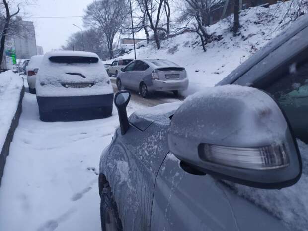 Почему опытные водители моют авто зимой только по схеме «правило трех температур»