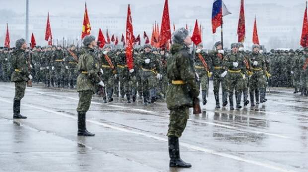 Первая репетиция парада Победы прошла на подмосковном полигоне Алабино Первая репетиция парада Победы прошла на подмосковном полигоне Алабино