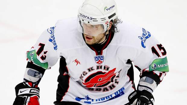 Его считали предателем на родине и подло отомстили! Как чемпиону мира Свитову испортили машину в Омске