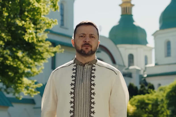 Зеленский заявил, что Бог носит украинский шеврон