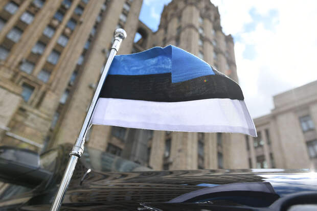 Политолог Блохин: России стоит бескомпромиссно изымать частные эстонские активы