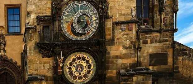 Орлой: Почему башенные часы в Праге назвали Око дьявола?