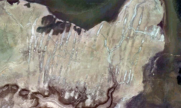 Борозды на дне Аральского моря