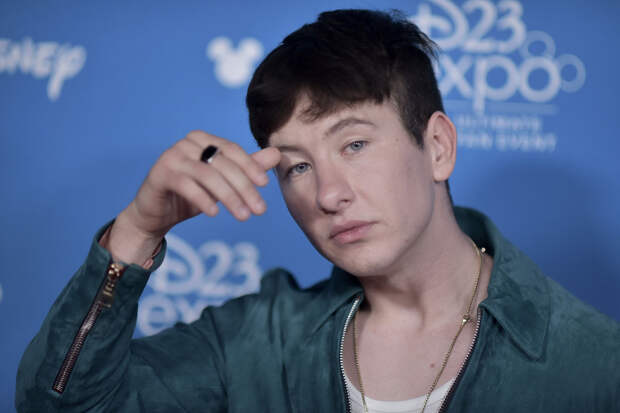 Актер Барри Кеоган отказался от выходов в свет из-за онлайн-травли