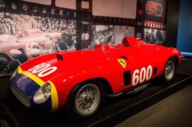 Гоночный автомобиль Ferrari 290 MM 1956 года. | Фото: theweek.co.uk.