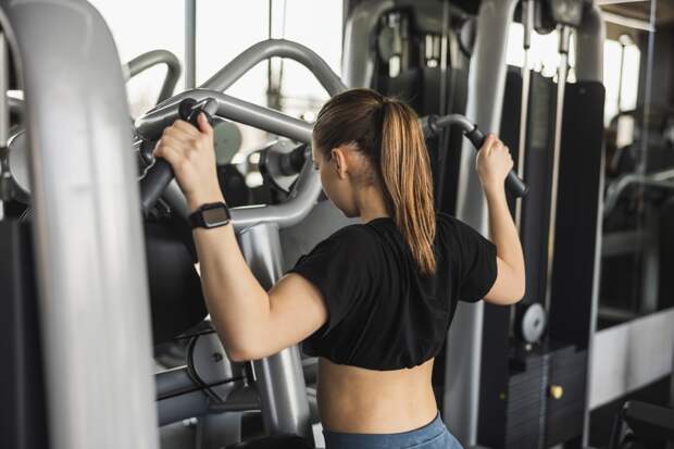 Ученые определили возраст достижения пика физической активности человека