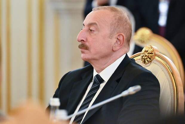 Алиев потребовал от Ирана извинений и посадок