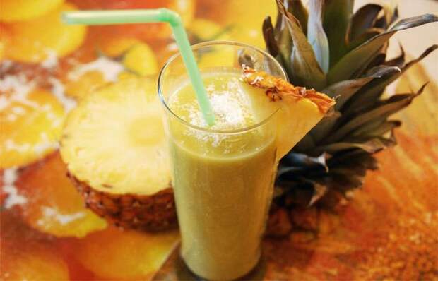 Коктейль-смузи «Энергия тропиков».