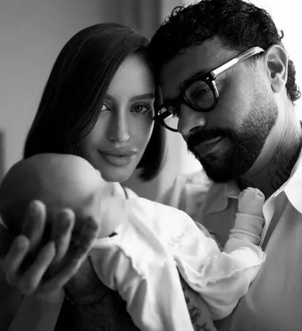 Валентина Иванова и Тимати с дочерью