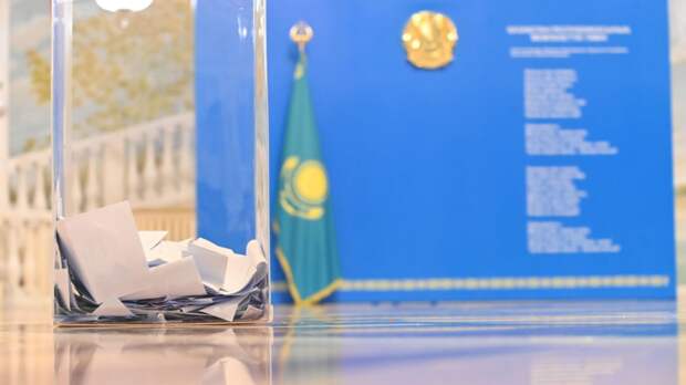 Политолог рассказал, как новая конституция Казахстана защитит права русских