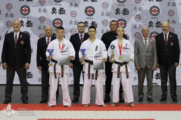 Крымские каратисты завоевали 28 медалей на Всероссийских соревнованиях в Краснодаре