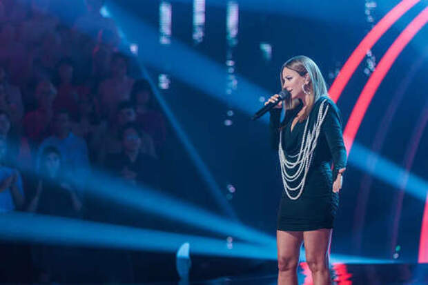 Ани Лорак может заработать более 169 млн рублей на новом шоу в Москве