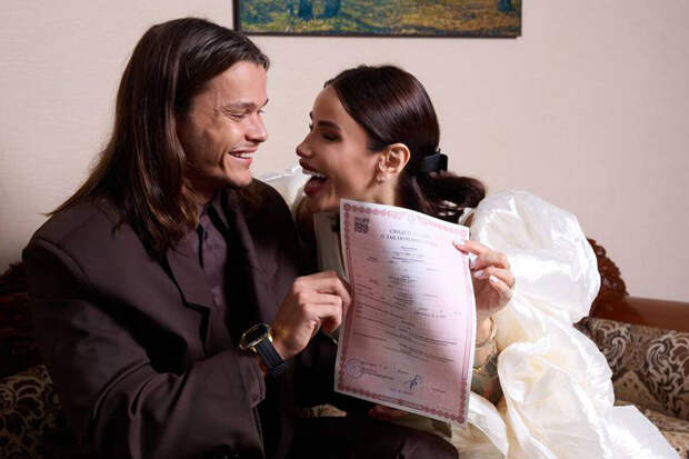 Блогерша Айза-Лилуна Ай сыграла свадьбу