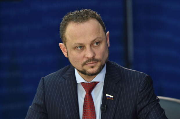 Пассажиров опаздывающих рейсов будут кормить по расписанию