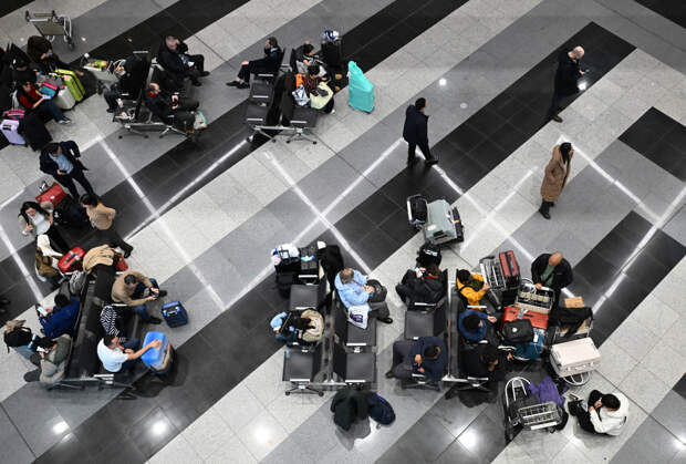 Аэропорты Москвы вернулись к работе