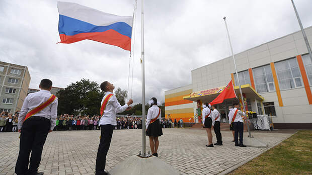 Спецоперация, которой нет: Главная битва развернулась в русской школе