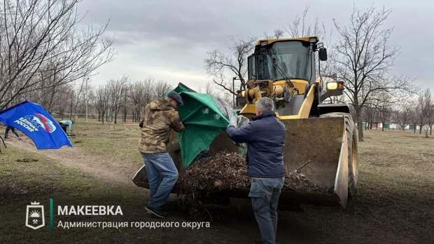 Если б не синий флаг в кадре, экскаватор не завёлся бы