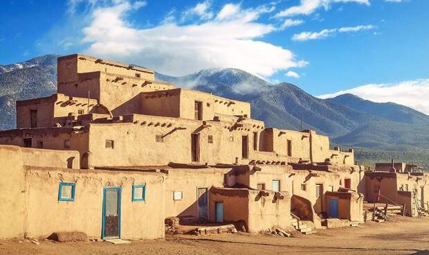 Не самое стандартное жилище индейцев. /Фото: archdaily.com Не самое стандартное жилище индейцев. /Фото: archdaily.com