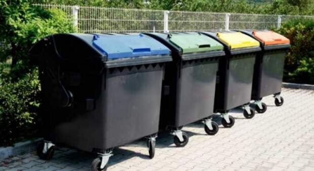 На территории Ялты к курортному сезону добавили контейнеры для мусора