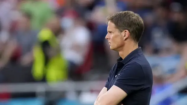 Де Бур: в матчах вроде сегодняшнего всё зависит от одного-двух моментов