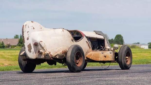 Необычный Chevrolet 1933 года по проекту дизайнера Алекса Тремулиса