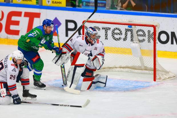 «Салават Юлаев» обыграл нижнекамский «Нефтехимик» на своем льду